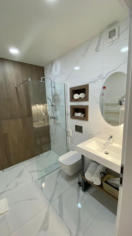 Aparthotel Nox Cluj-Napoca Ngoại thất bức ảnh