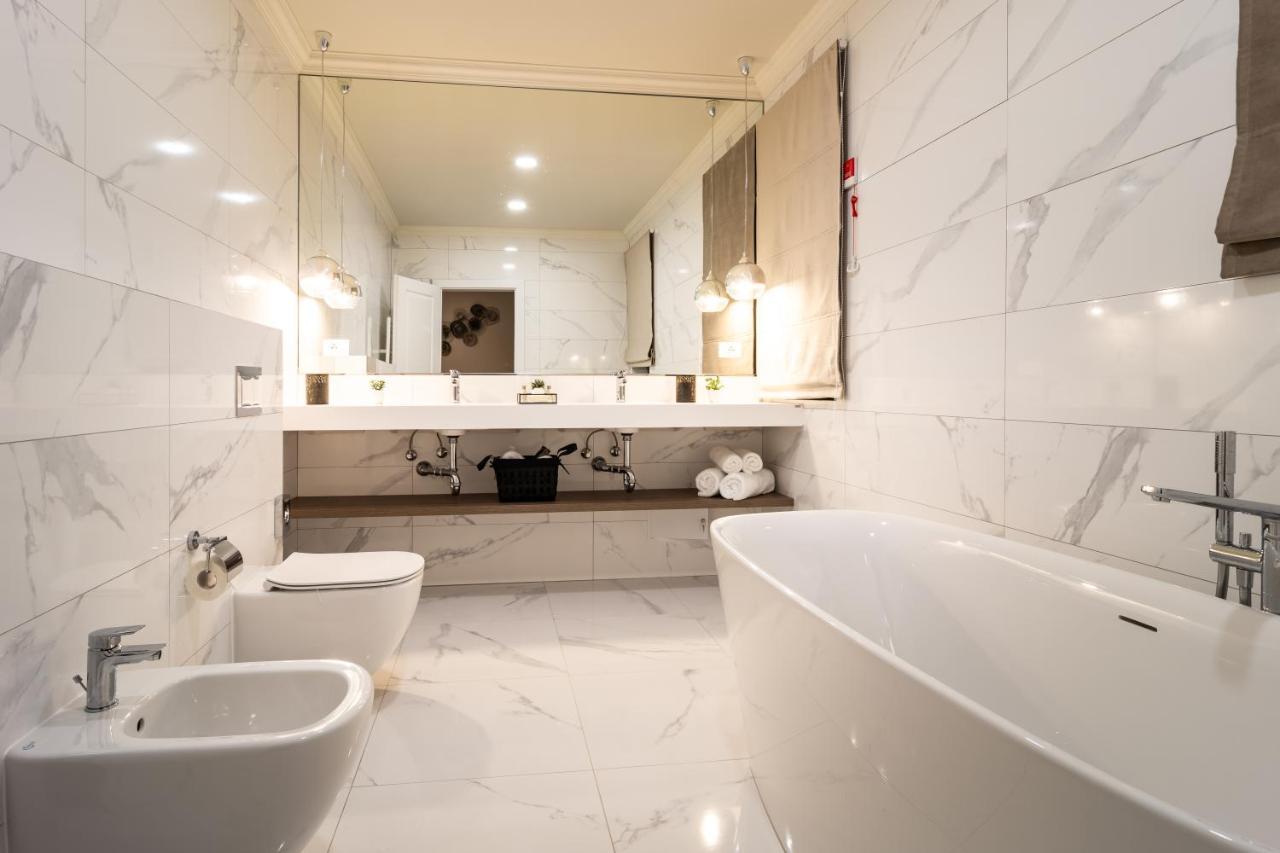 Aparthotel Nox Cluj-Napoca Ngoại thất bức ảnh