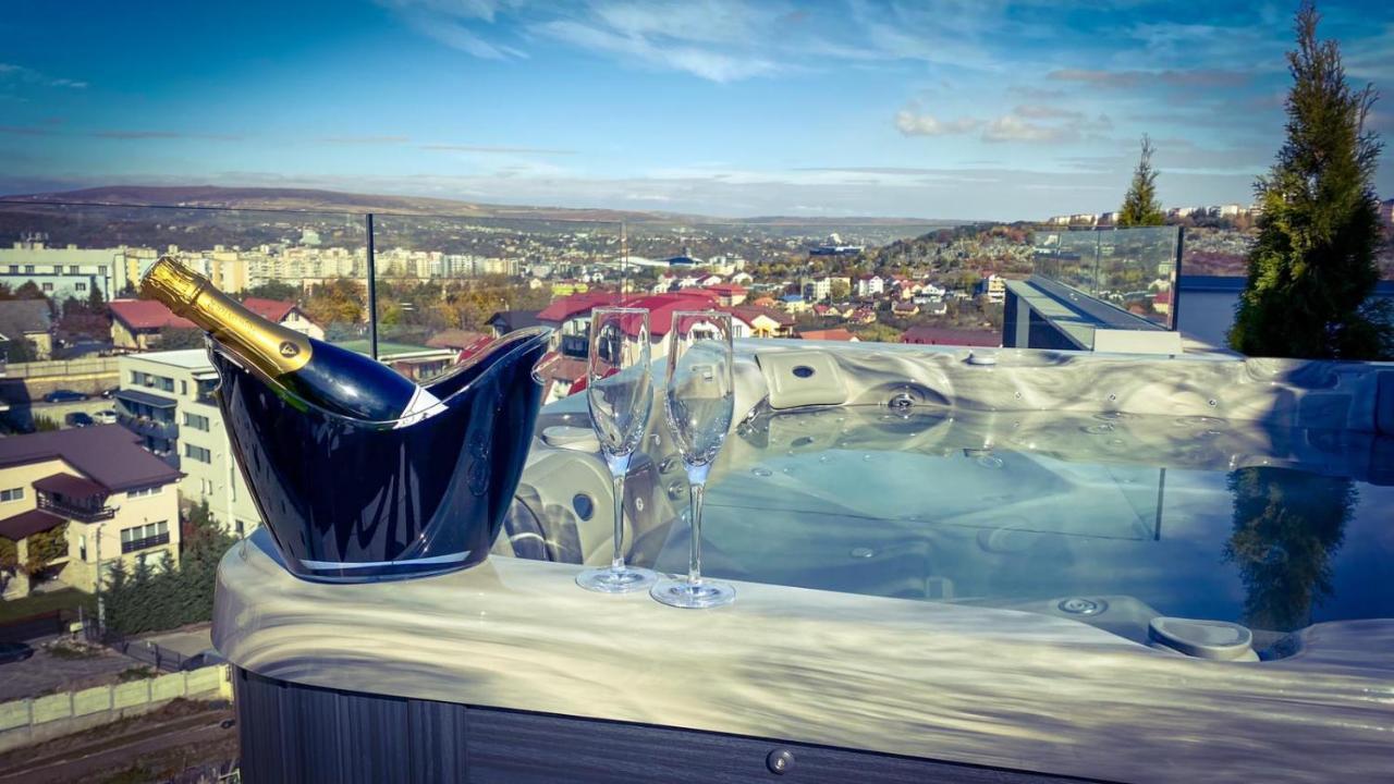 Aparthotel Nox Cluj-Napoca Ngoại thất bức ảnh